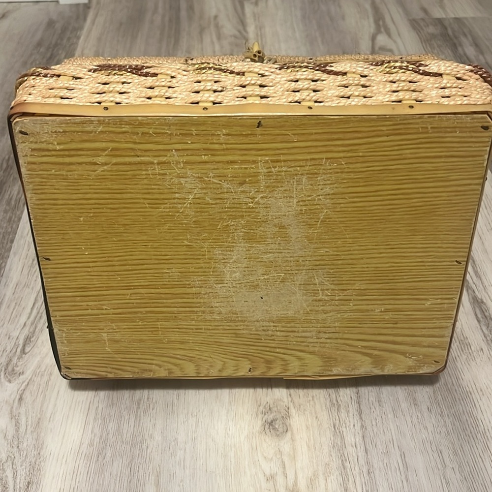Vintage Rare Tan Brown Azar Wicker Sewing Basket With Padded Fabric Floral Cover - Picture 7 of 7